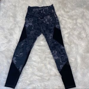 Old Navy Active floral & mesh detail leggings